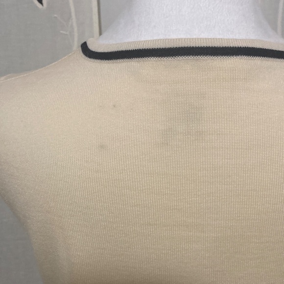 Escada Sleeveless Top, Cream and Black, Size 34 (Fits Like 2 or 4 US) - Picture 10 of 13